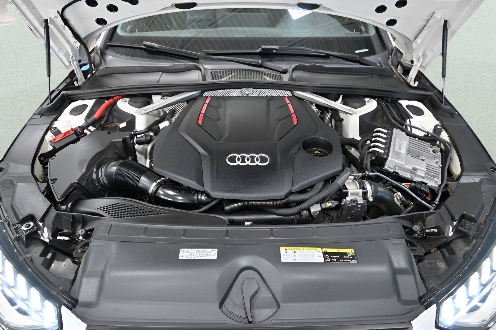 Used 2021 Audi S4 Premium w/ Convenience Package AWD/4WD image 32