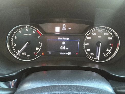 Used 2022 Cadillac XT4 Luxury w/ Cold Weather Package image 21