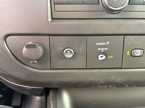 New 2025 Chevrolet Express 3500 w/ Power Convenience Package image 26