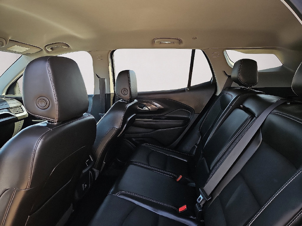 Used 2022 GMC Terrain SLT FWD image 17