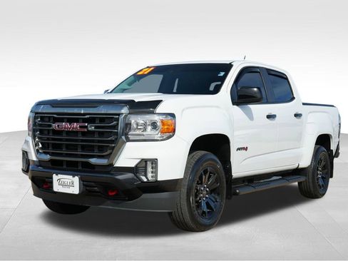 Used 2021 GMC Canyon AT4 image 3