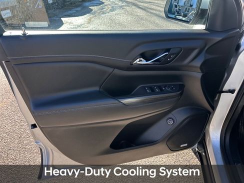 Used 2020 GMC Acadia SLT w/ Driver Alert Package II image 15