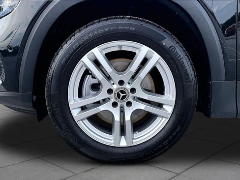 Certified 2023 Mercedes-Benz GLB 250 4MATIC image 11