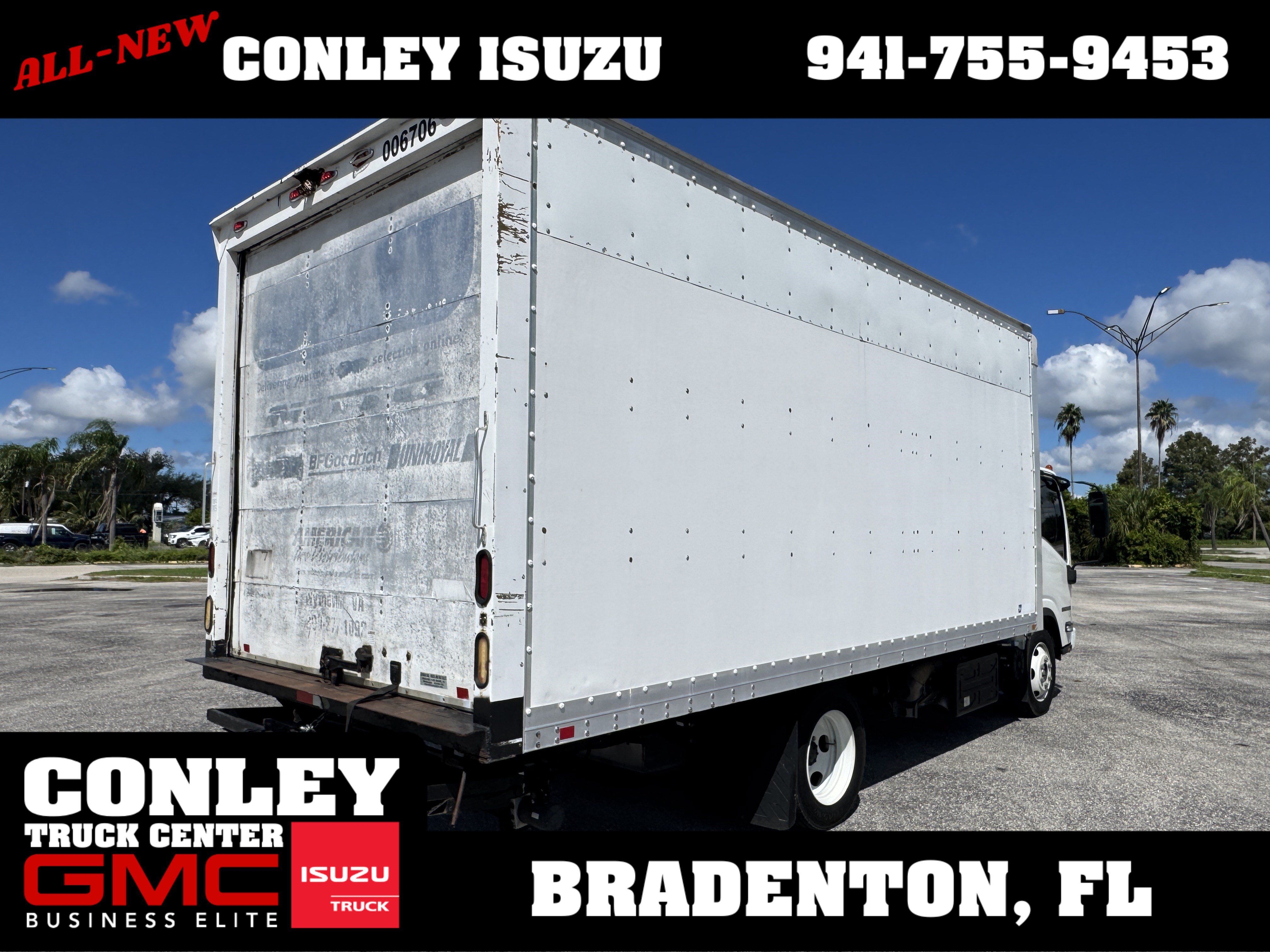 Used 2023 Isuzu NPR RWD image 5