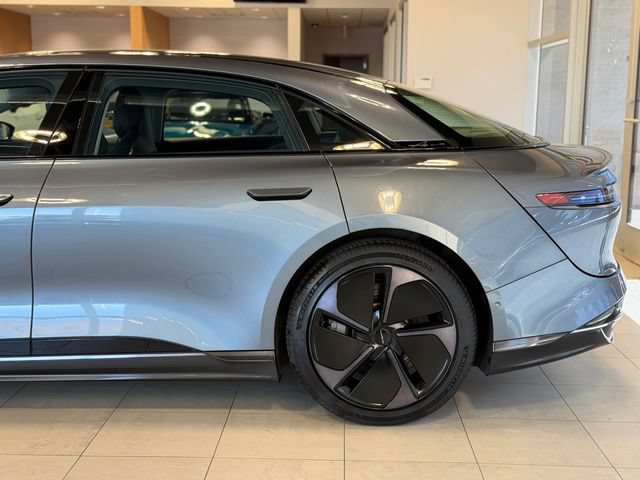 Used 2025 Lucid Air Touring AWD/4WD image 9