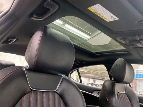 Used 2022 Genesis G70 3.3T w/ Sport Advanced Package image 20