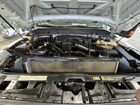 Used 2015 Ford F250 XL w/ Power Equipment Group image 19