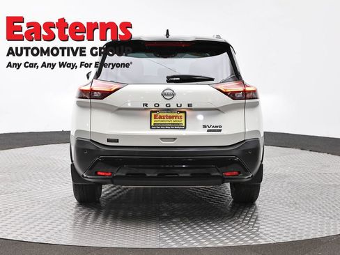 Used 2023 Nissan Rogue SV w/ SV Premium B Package AWD/4WD image 6