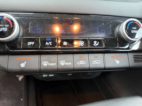 Used 2024 Hyundai Elantra Limited FWD image 17