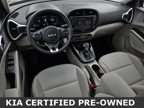 Certified 2025 Kia Soul LX image 16