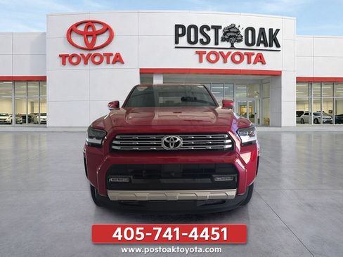 Used 2025 Toyota 4Runner Limited w/ Tow Technology Package AWD/4WD image 8
