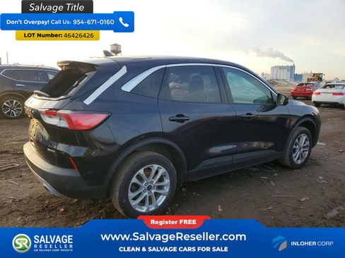 Used 2021 Ford Escape SE w/ Cold Weather Package image 4
