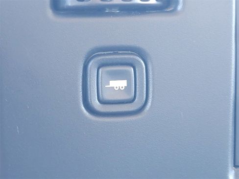 Used 2020 GMC Savana 3500 image 30