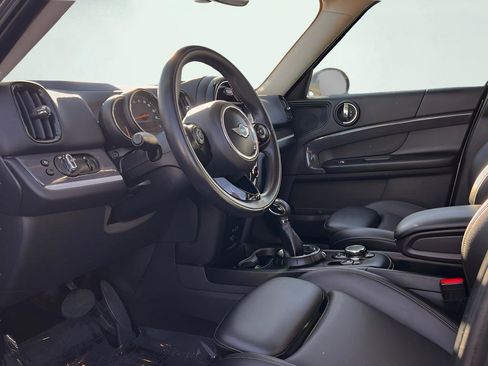 Used 2018 MINI Cooper Countryman SE image 2