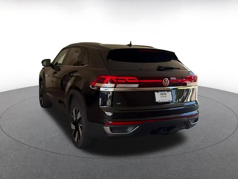 Used 2026 Volkswagen Atlas Cross Sport SE FWD image 10