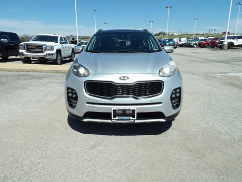 Used 2019 Kia Sportage SX image 3