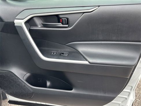 Used 2024 Toyota RAV4 LE image 10