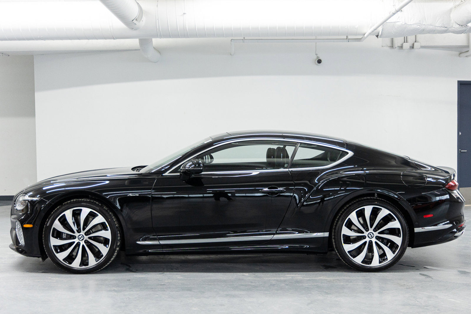 Certified 2026 Bentley Continental GT Azure AWD/4WD image 2