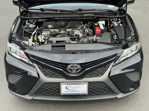 Used 2019 Toyota Camry SE w/ Carpet Mat Package FWD image 37