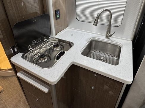 Used 2018 Mercedes-Benz Sprinter 3500 image 35