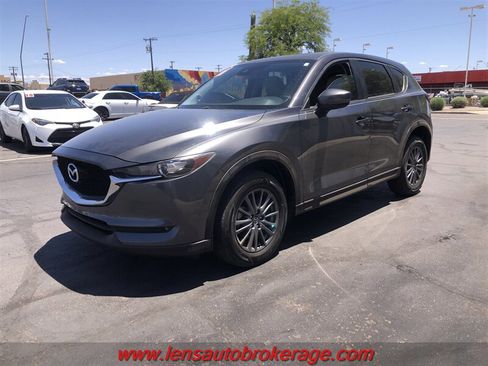 Used 2017 MAZDA CX-5 Touring w/ Preferred Equipment Package FWD image 4