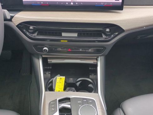 Used 2025 BMW i4 eDrive40 w/ Parking Assistance Package RWD image 22