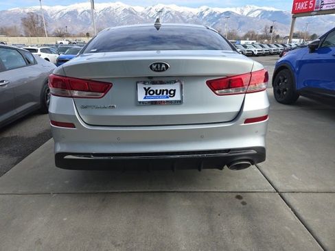 Used 2020 Kia Optima LX image 6