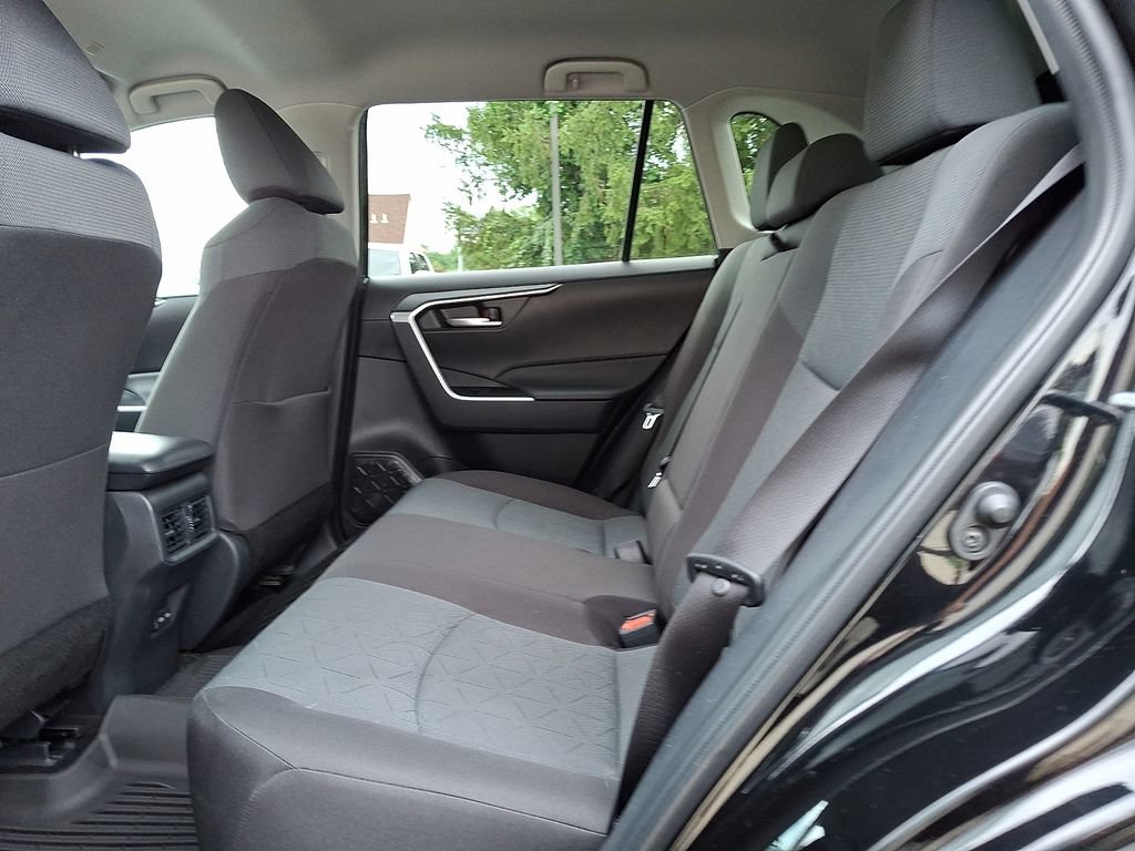 Certified 2025 Toyota RAV4 XLE AWD/4WD image 10