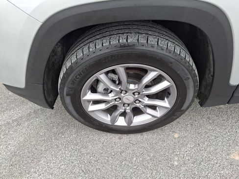 Used 2022 GMC Terrain SLT image 28