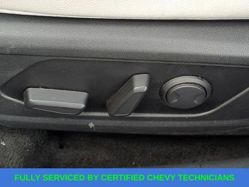 Used 2022 Hyundai Elantra Limited image 25