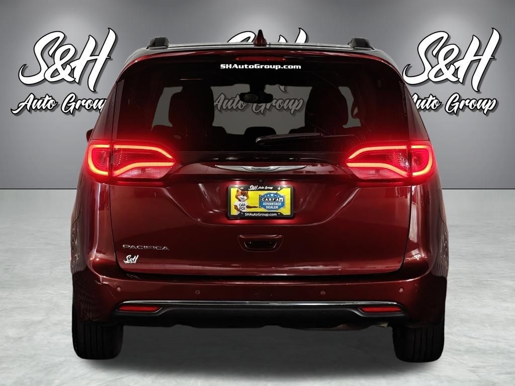 Used 2017 Chrysler Pacifica Touring-L FWD image 21