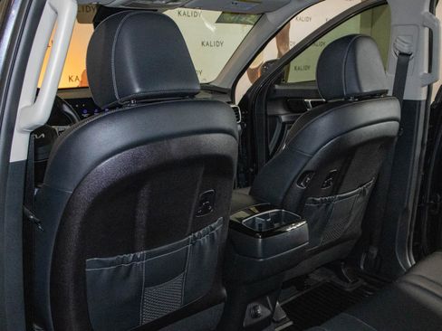 Used 2025 Kia Telluride SX image 10