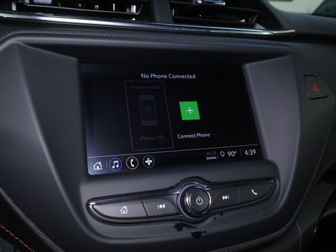 Used 2023 Chevrolet TrailBlazer RS image 29