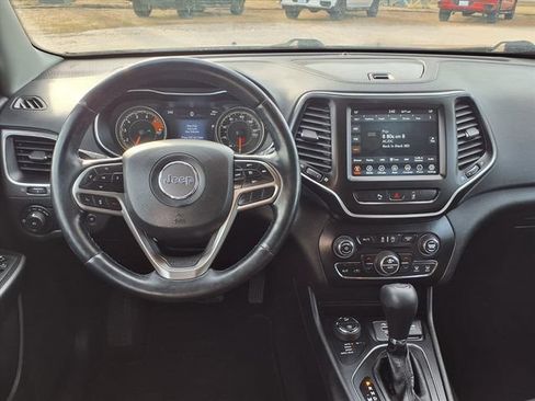 Used 2021 Jeep Cherokee Latitude Lux w/ Comfort/Convenience Group AWD/4WD image 4