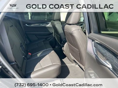 Certified 2023 Cadillac XT5 Premium Luxury w/ LPO, Floor Liner Package image 8