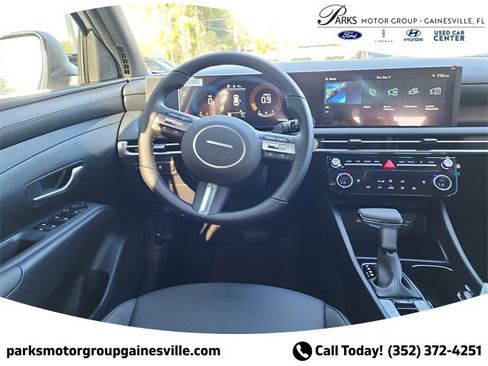 New 2025 Hyundai Tucson XRT image 9