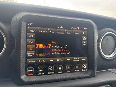 Used 2023 Jeep Wrangler Unlimited Sahara w/ Cold Weather Group image 25