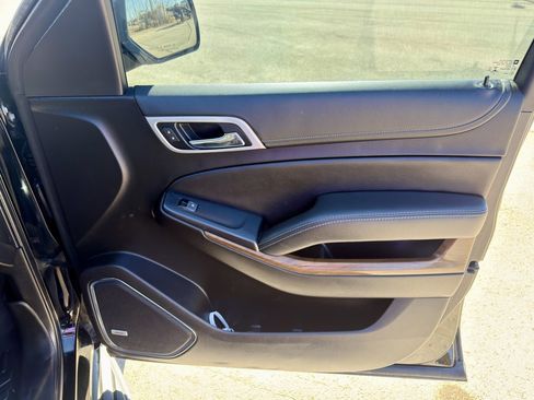 Used 2019 GMC Yukon XL Denali w/ Open Road Package image 34