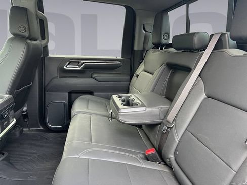 Used 2024 Chevrolet Silverado 2500 LTZ w/ LTZ Plus Package AWD/4WD image 16