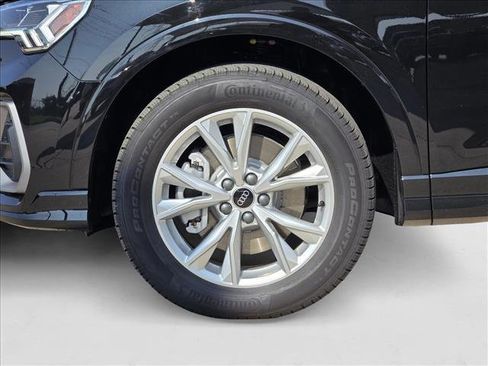 New 2025 Audi Q3 2.0T Premium image 9