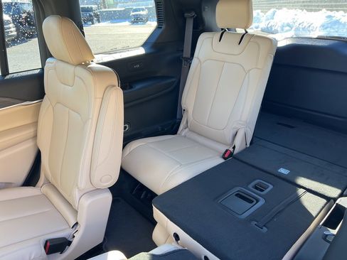 New 2025 Jeep Grand Cherokee L Limited image 22