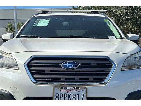 Used 2017 Subaru Outback 3.6R Touring AWD/4WD image 49