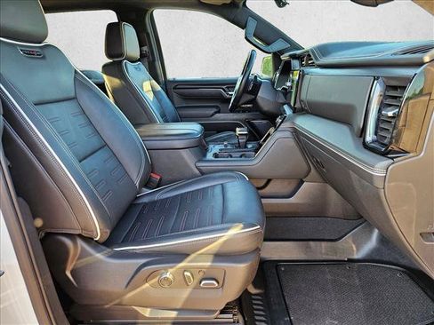 Used 2023 GMC Sierra 1500 AT4X AWD/4WD image 22