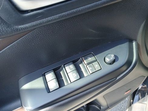 Used 2018 Toyota Highlander Limited Platinum image 34