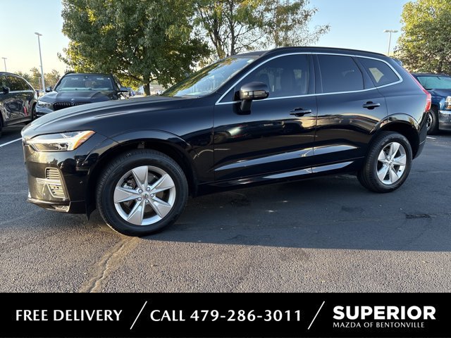 Used 2022 Volvo XC60 B5 Momentum FWD image 1