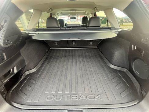 Used 2016 Subaru Outback 2.5i Limited image 10