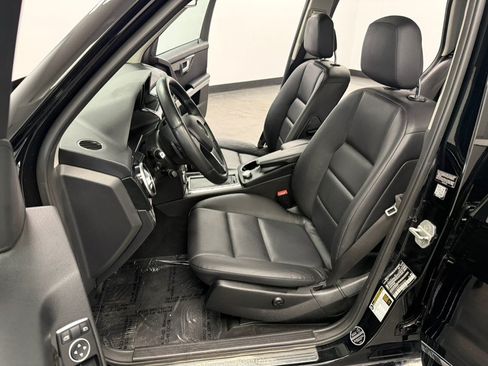 Used 2015 Mercedes-Benz GLK 350 4MATIC image 36