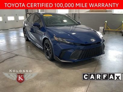 Used 2025 Toyota Camry SE w/ Convenience Package