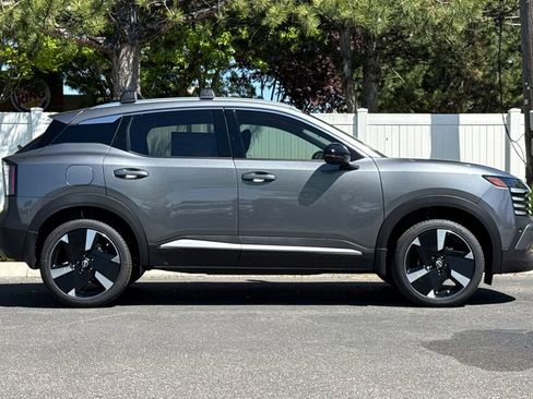 New 2026 Nissan Kicks SR w/ Cold Weather Package AWD/4WD image 3