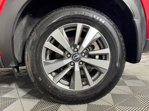 Used 2022 Nissan Pathfinder SL AWD/4WD image 49